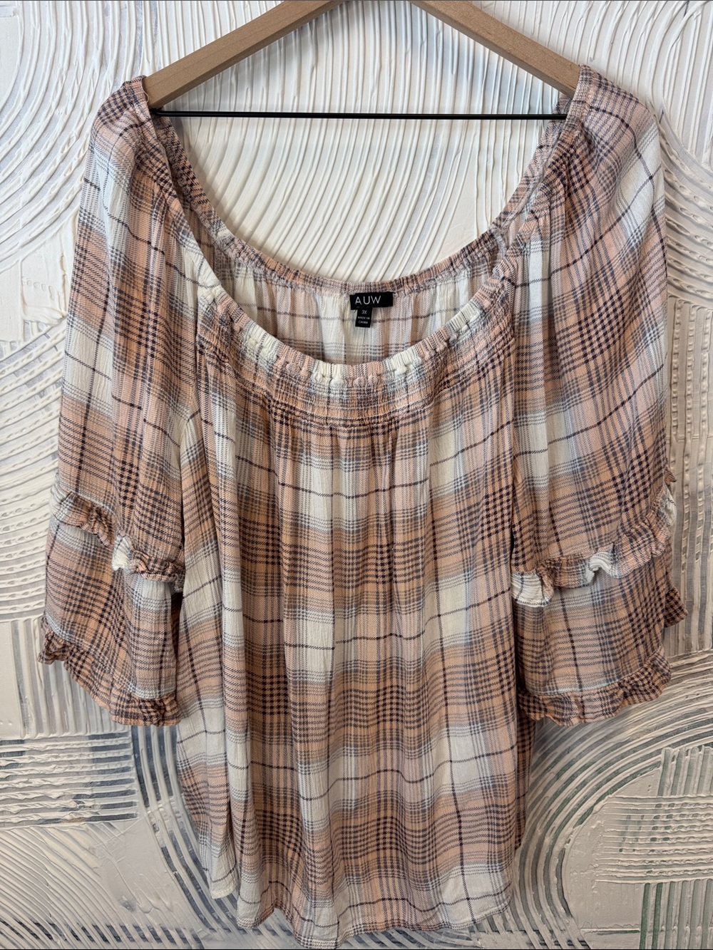AUW Peach and Cream Plaid Off-Shoulder Peasant Top N0378